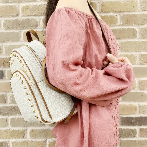 SALE FIRM2️⃣ Michael Kors Backpack Brown &Vanilla - Picture 5 of 8